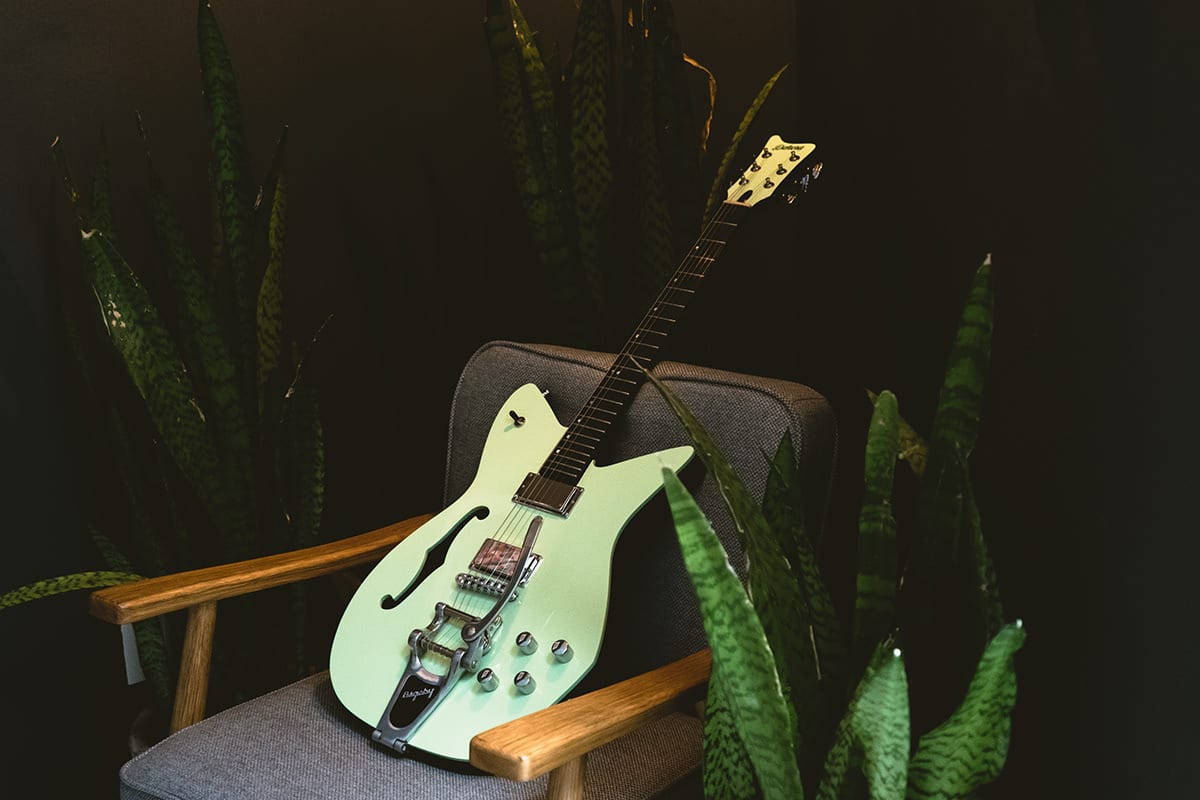Electric Guitar MK I /MMXX/ Dehesa · plate 17