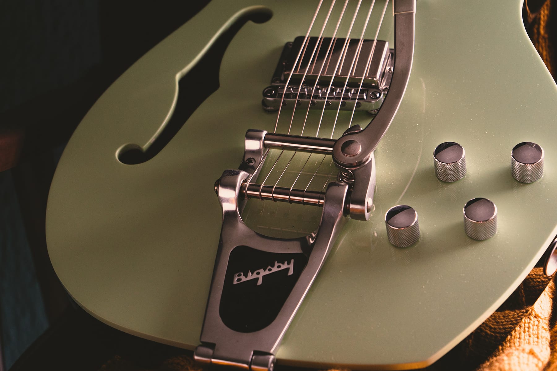 Electric Guitar MK I /MMXX/ Dehesa · plate 20